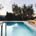 Happy With Pool - Ideal For Large Groups Near Laganas With A Pool Perfectly Combining Natures Tranquility And Vibrant Entertainment By Mana Gers Дом отдыха