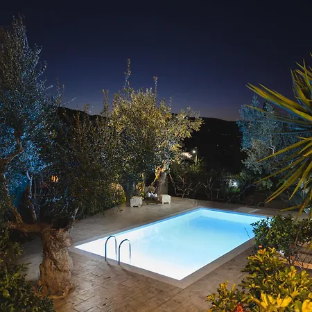 Happy With Pool - Ideal For Large Groups Near Laganas With A Pool Perfectly Combining Natures Tranquility And Vibrant Entertainment By Mana Gers * Mouzákion
